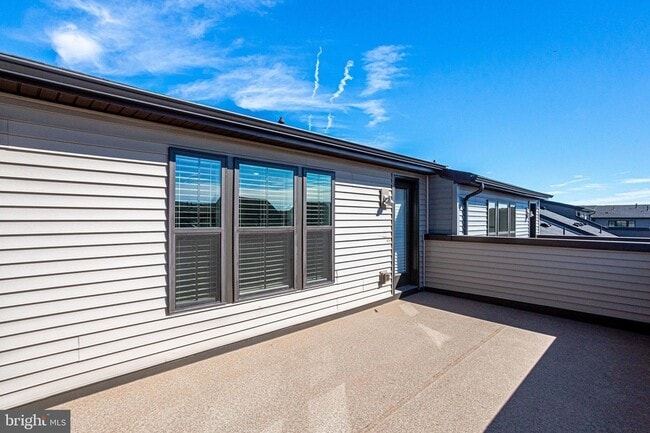 Building Photo - 43469 Grandmoore St