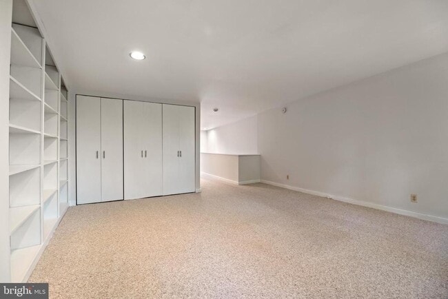 Building Photo - 1522 Swann St NW