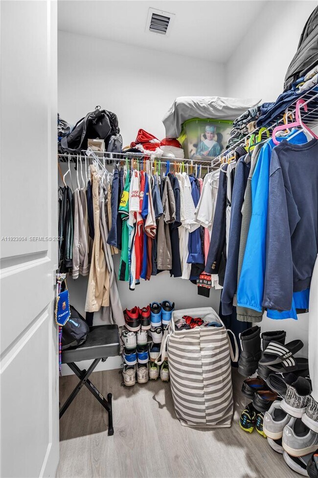 Building Photo - 4363 NW 81st Ave