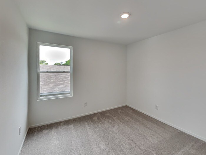 Building Photo - 25687 Roy Rogers Ct