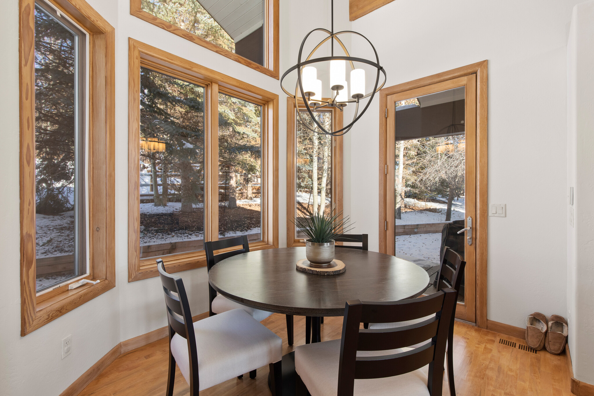 Building Photo - 3133 Mountain Ridge Ct