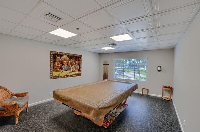 Building Photo - 18730 Stewart Cir