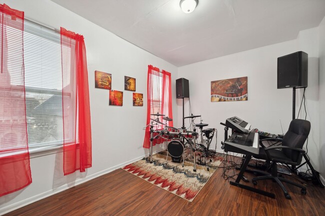 Building Photo - 2107 N 18th St