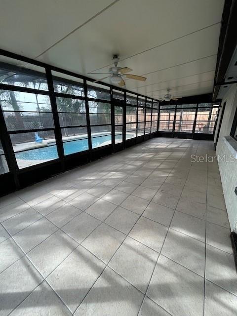 Building Photo - 718 Holbrook Cir