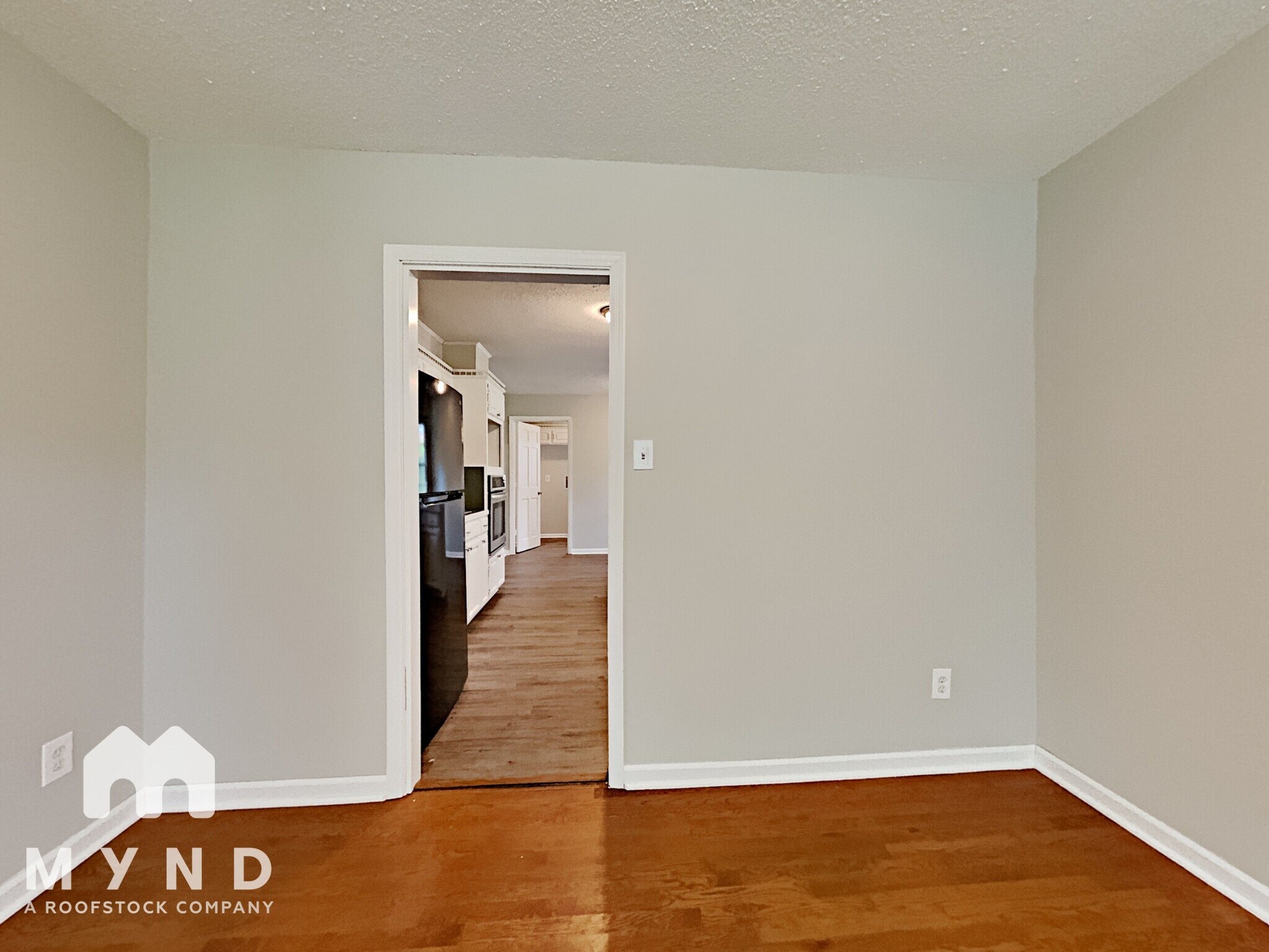 Building Photo - 204 Moon Cir