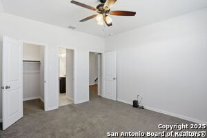 Building Photo - 204 Tiltwood Ct