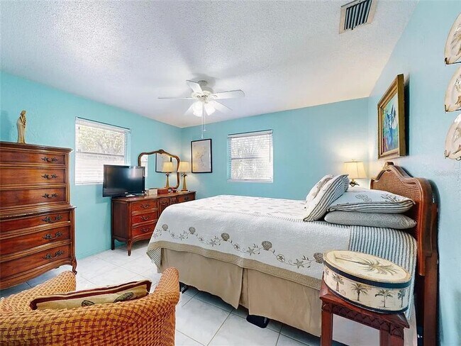 Building Photo - Charming 2-bedroom, 1-bath home