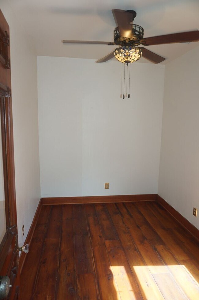 Building Photo - Stunning Historical Home in Old Towne Orange Near Chapman University