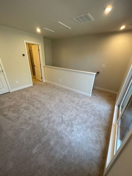 Building Photo - Room in Townhome on Broad River Ln