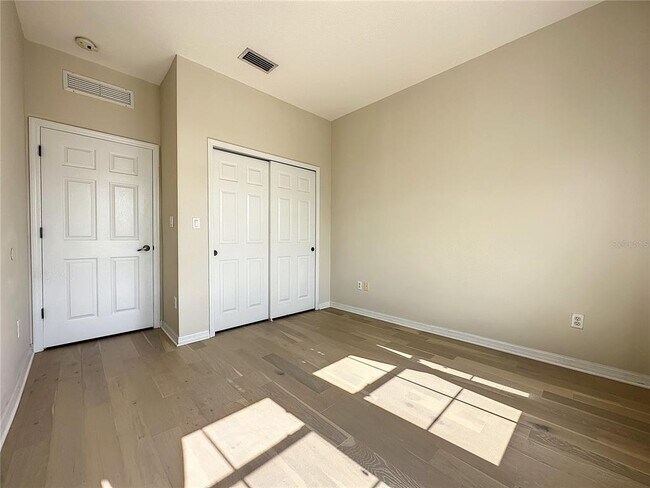 Building Photo - 11564 Mizzon Dr