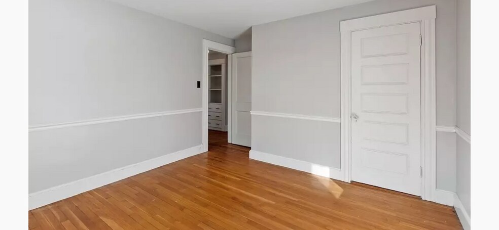 Building Photo - 53 Whittier St