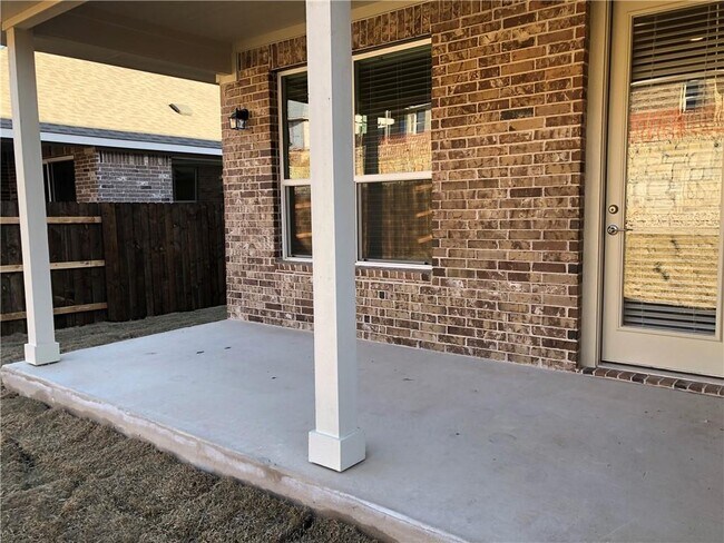 Building Photo - 640 Peace Pipe Way