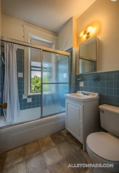 Building Photo - 1152 Commonwealth Ave