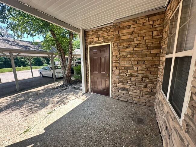 Building Photo - 2BR/2BA Updated Condo in Prospect Glen Vil...