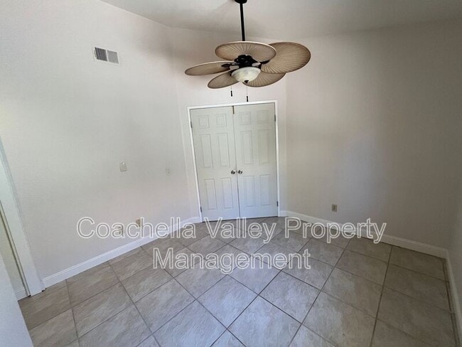 Building Photo - 43851 Vía Granada