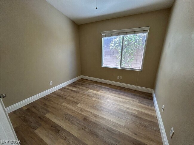 Building Photo - 10404 Horseback Ridge Ave
