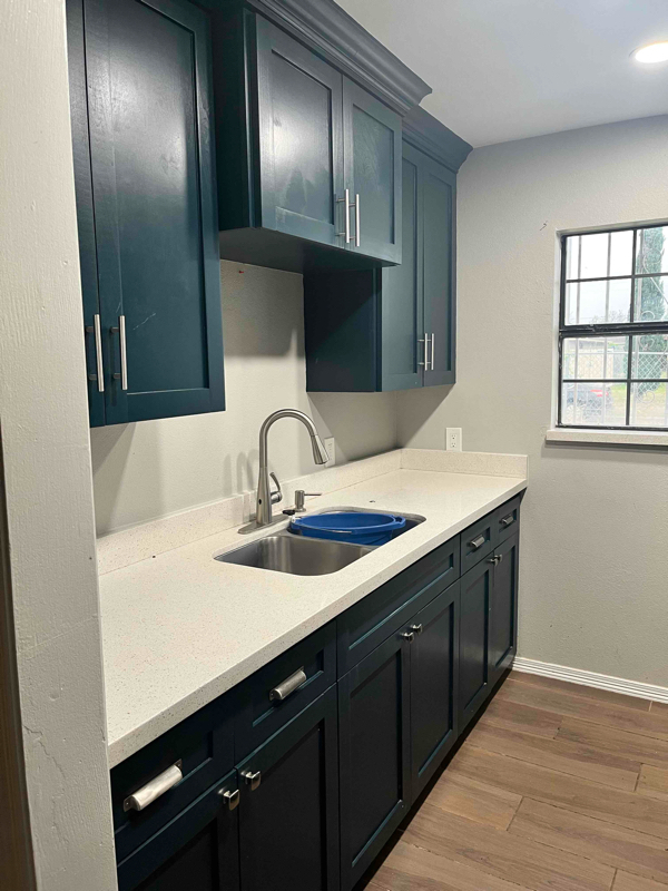 Building Photo - 5430 Villa Del Angeles