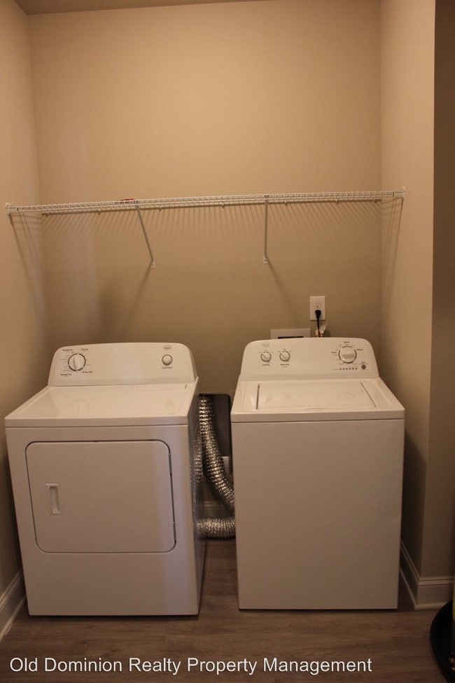 Building Photo - 2 br, 2 bath House - 151 Howard Lane Apt 303