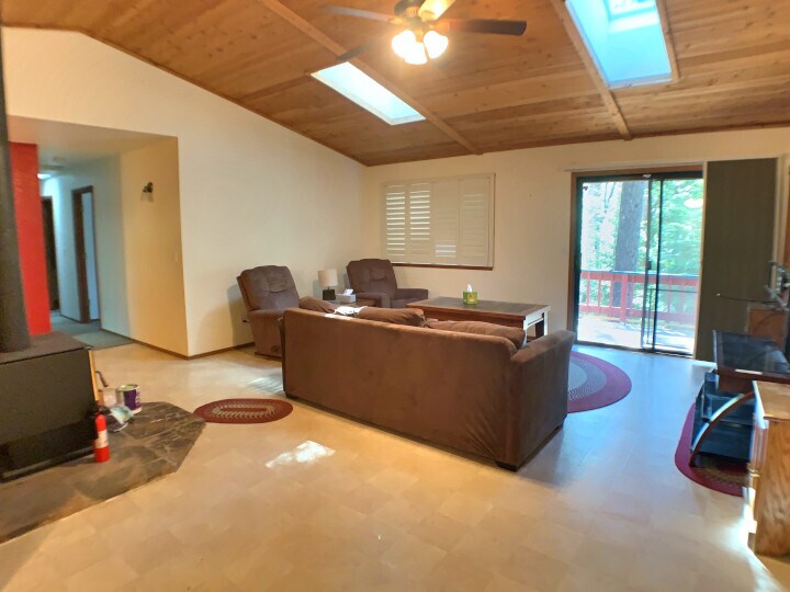 Building Photo - 6210 Kokanee Ln