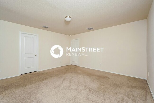 Building Photo - 3 Bedroom Pet-Friendly Home in New Braunfels, TX with Main Street Renewal