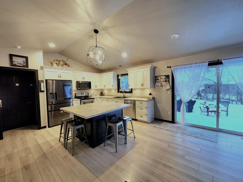 Building Photo - 2453 Scheuring Rd