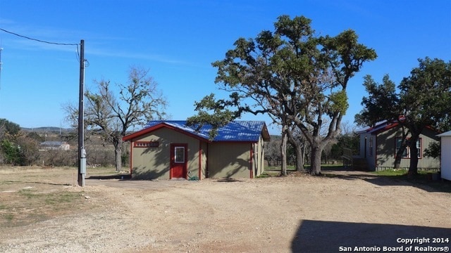 Building Photo - 23 US-87