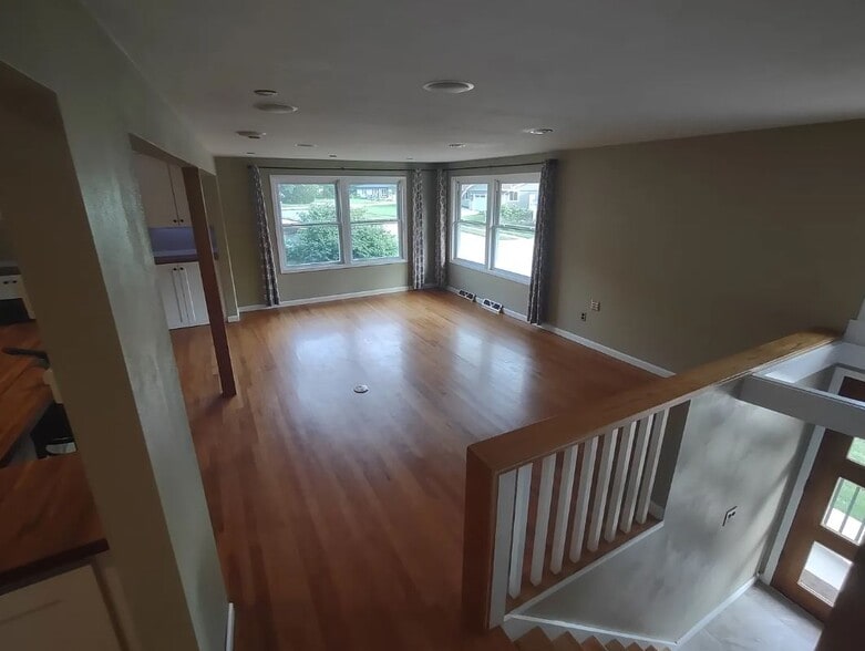 Building Photo - 5959 Dawson Ct