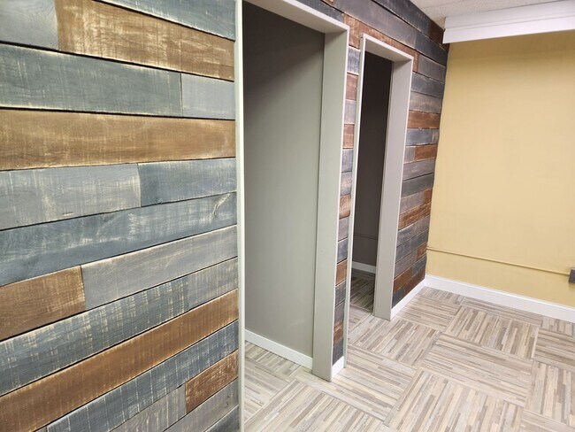 Building Photo - 110 N Michigan Ave