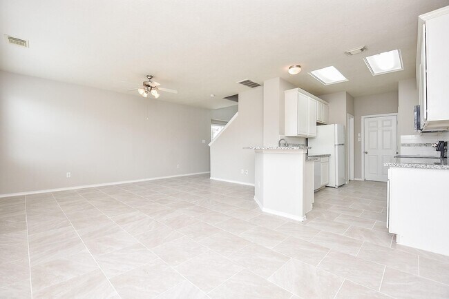 Building Photo - 5619 Stonecloud Ln