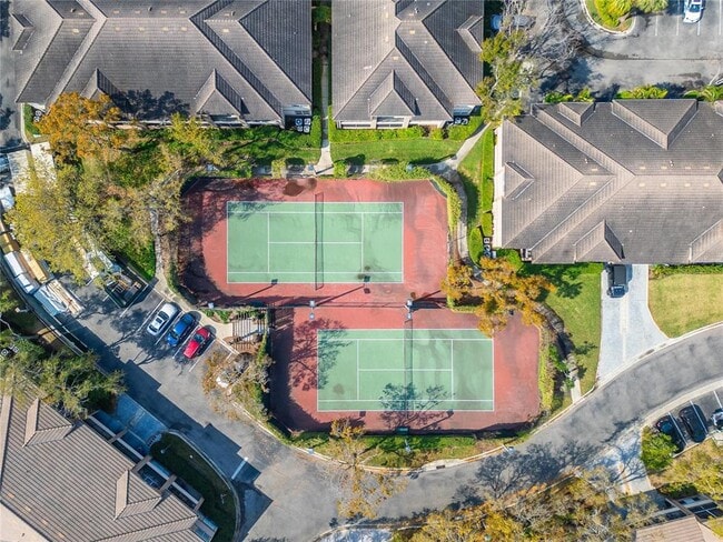 Building Photo - 705 Mainsail Dr