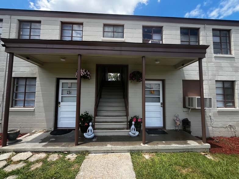 Building Photo - 2300 N Patterson St