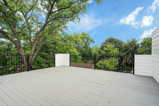 Building Photo - 4304 Sondick Ct