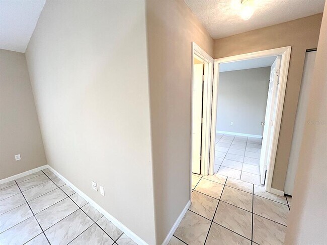 Building Photo - 142 Rolling Sands Dr