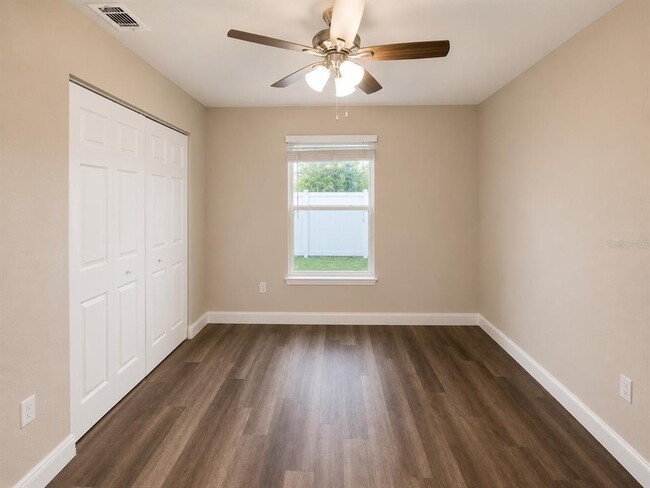 Building Photo - 326 Colonade Ct