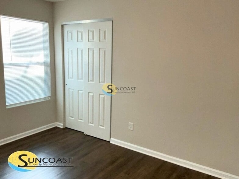 Building Photo - 8013 Stuart Ave