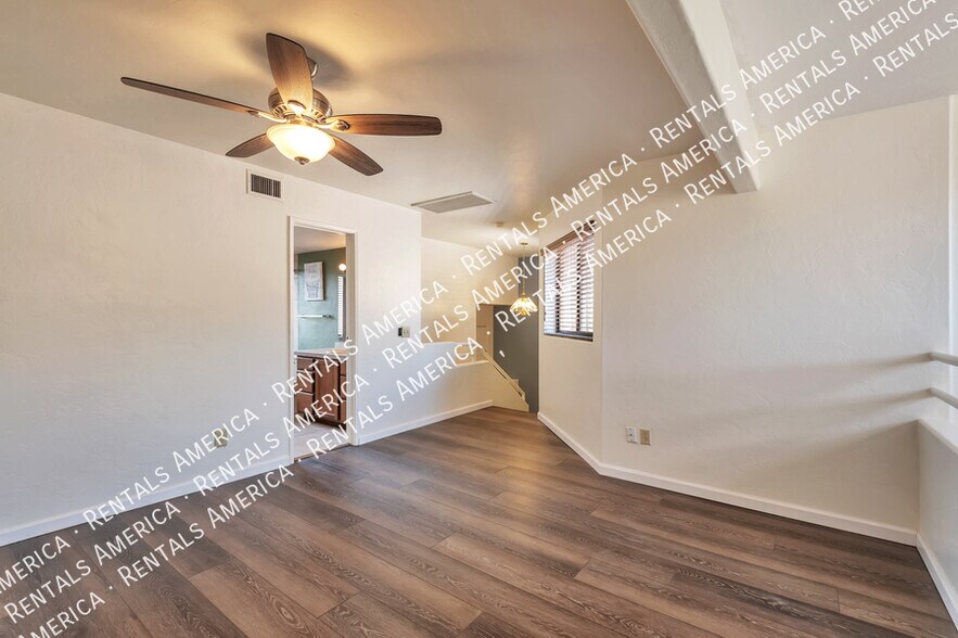 Building Photo - 5675 N Camino Esplendora