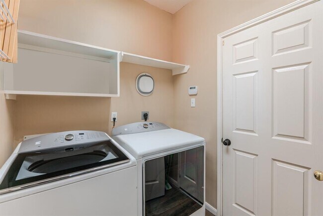 Building Photo - 8303 Hayden Cove Dr
