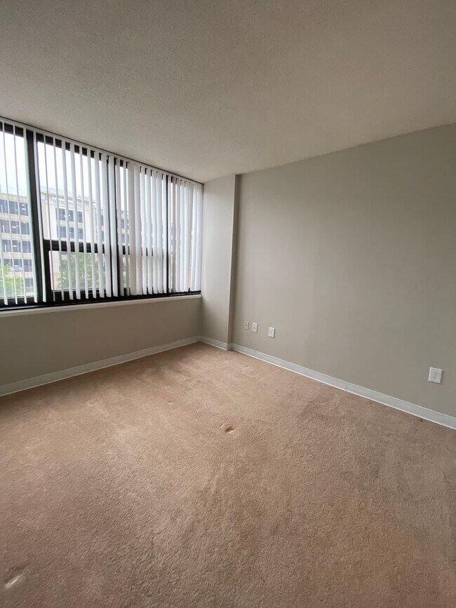 Building Photo - 1100 Wheat St