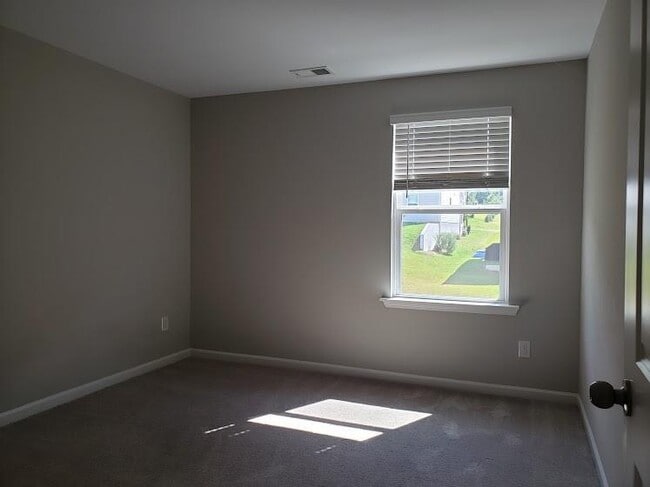 Building Photo - 94 Wynn Wy