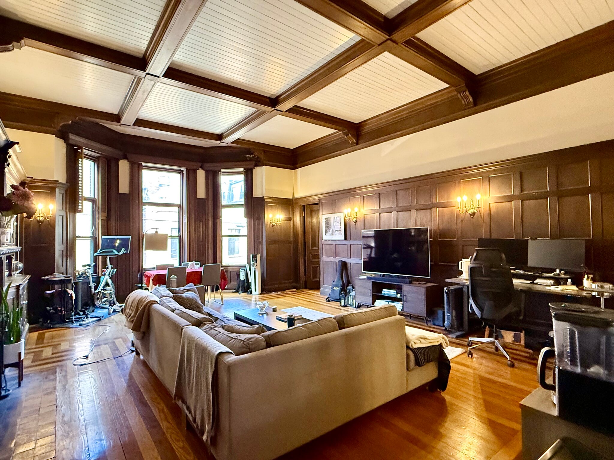 Building Photo - 317 Commonwealth Ave