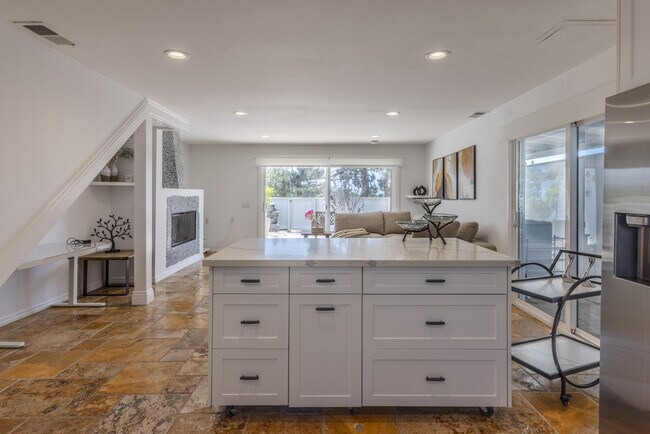 Building Photo - 28711 CA-1