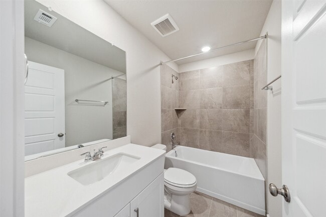 Building Photo - 1666 Shae Oak Ln