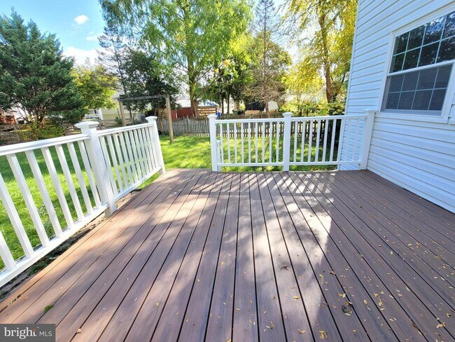 Building Photo - 6712 Grainary Ct