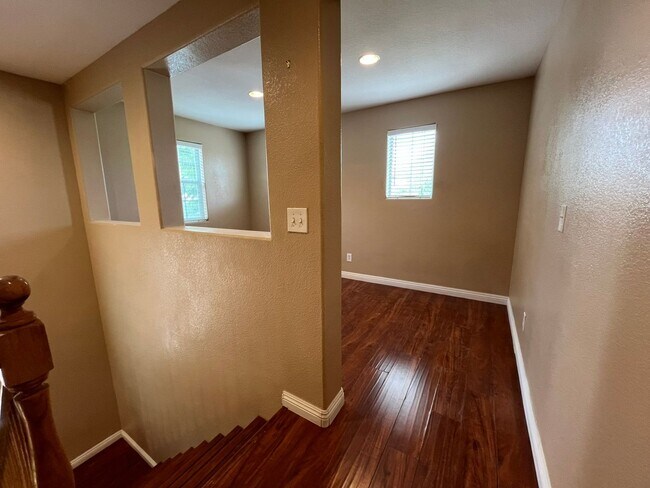 Building Photo - 8988 Winchester Ridge St