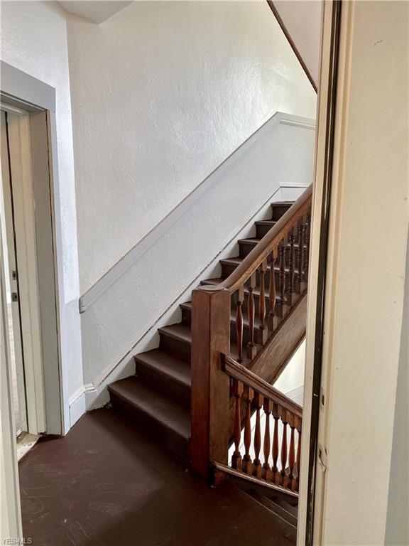 Building Photo - 1970 E 71st St