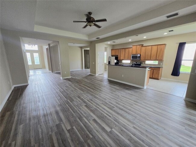 Building Photo - 3637 Summerwind Cir