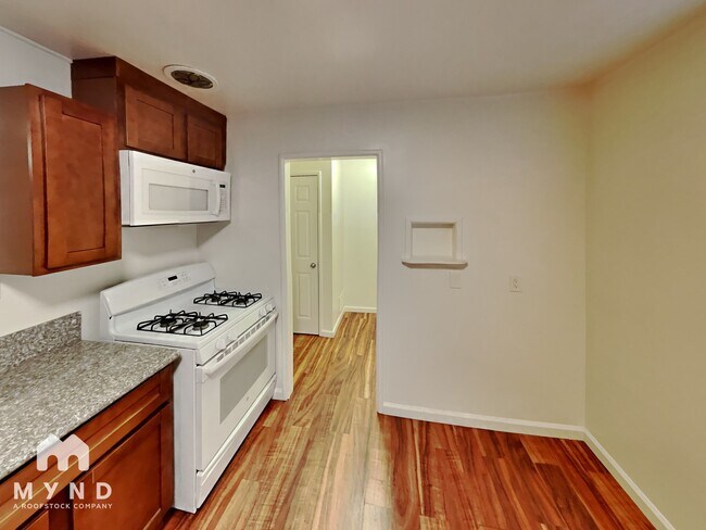 Building Photo - 14 Garrison Dr