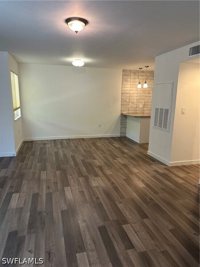 Building Photo - 3120 Seasons Way