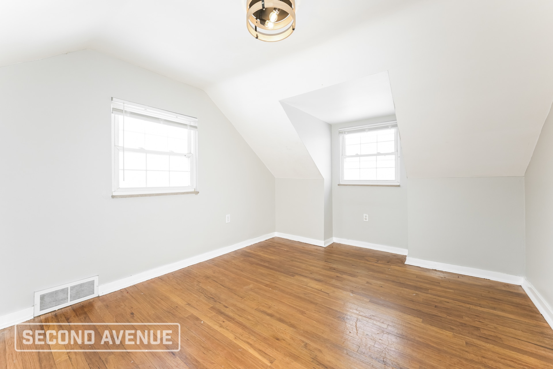 Building Photo - 128 Bellwood Dr