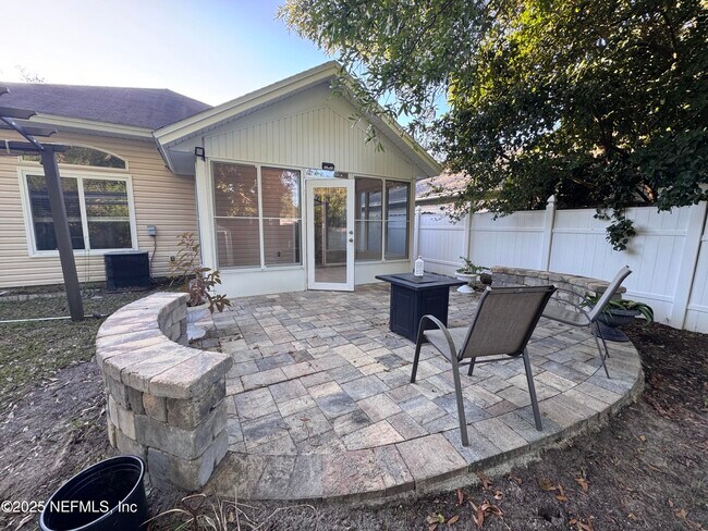 Building Photo - 6675 Morse Glen Ln